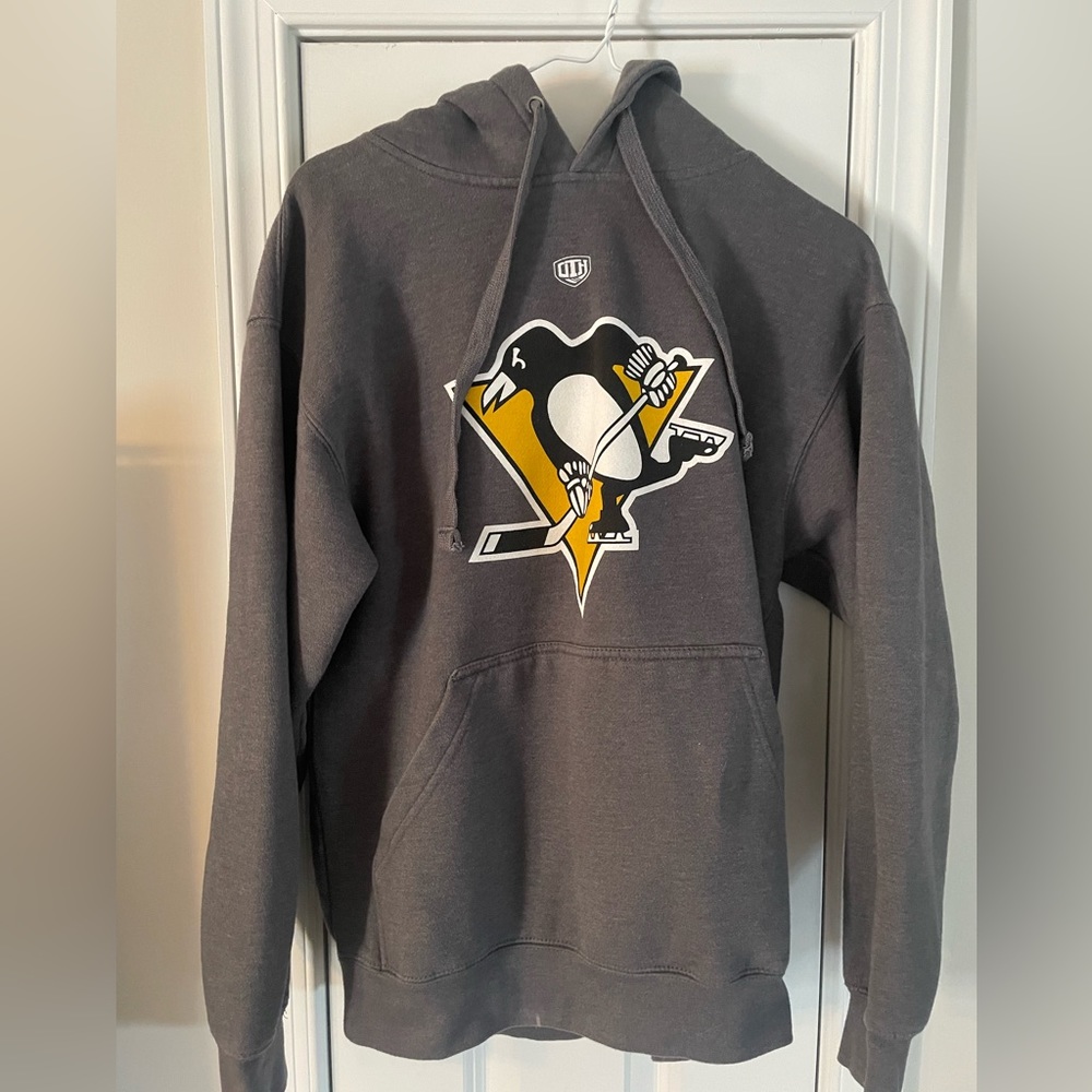 Pittsburgh Penguins Hoodie (Size S)